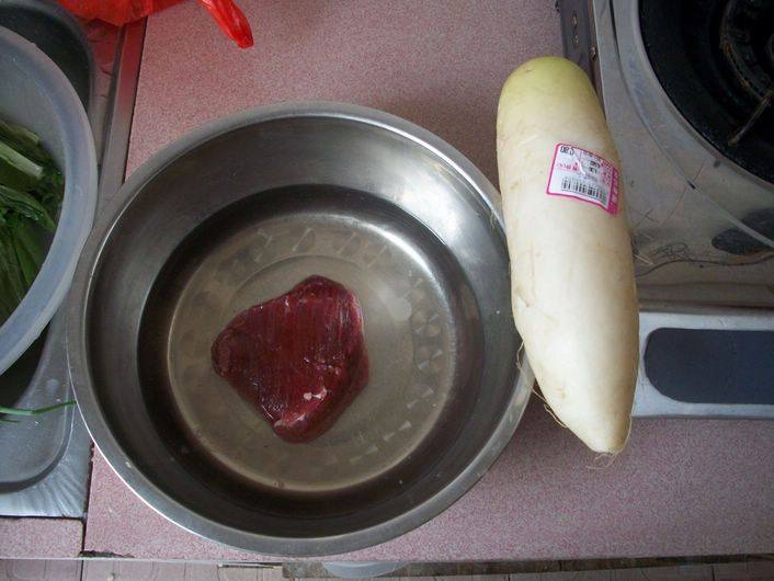 清炖萝卜牛肉步骤1