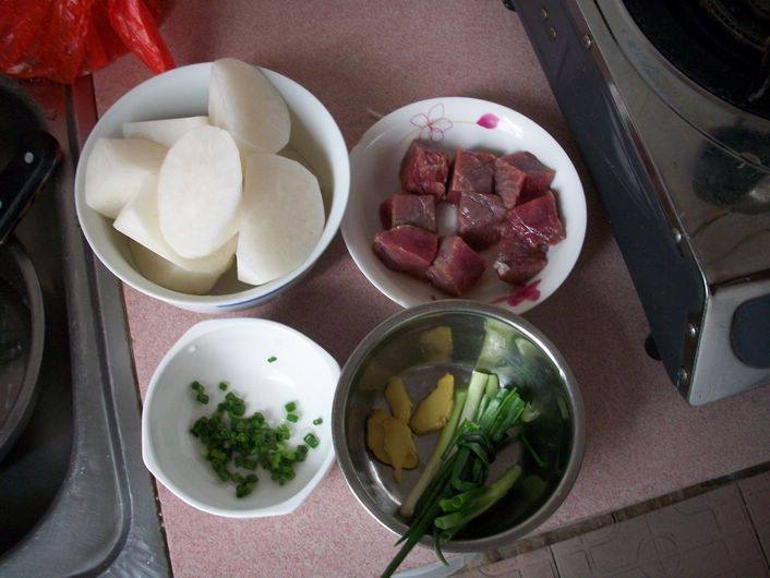 清炖萝卜牛肉步骤2