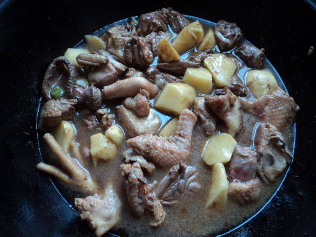 鸡炒土豆块步骤6
