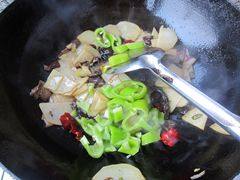 榛蘑土豆片步骤7