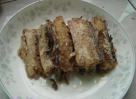 带鱼炖土豆胡萝卜步骤2