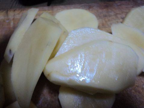 土豆条炒肉步骤2