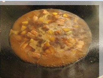 蚝油土豆焖五花肉步骤4