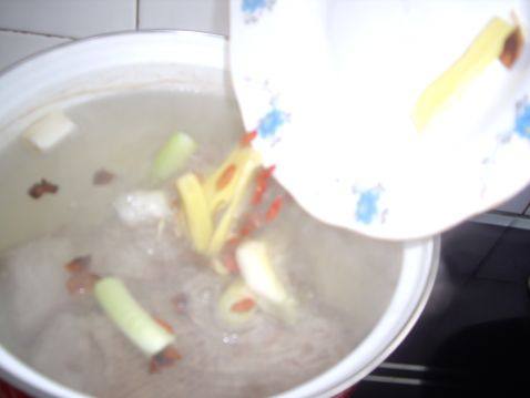 牛肉汤步骤6