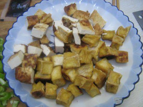 辣椒炒豆腐步骤3