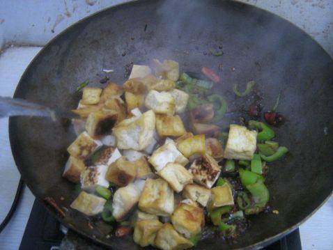 辣椒炒豆腐步骤8