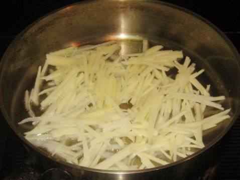 土豆丝白虾汤步骤3