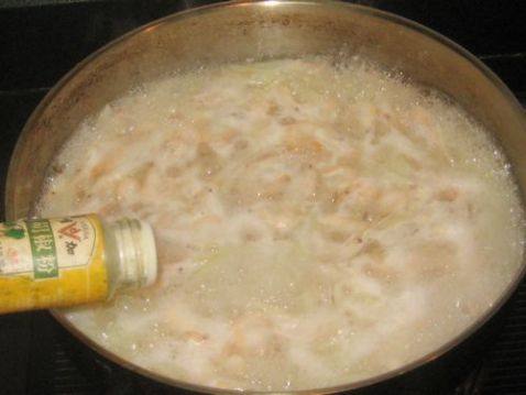 土豆丝白虾汤步骤7