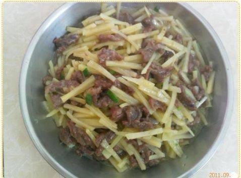 牛肉炒土豆步骤9