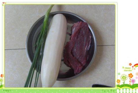 白萝卜炒牛肉步骤1