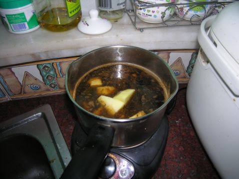 土豆炖红薯粉条步骤5