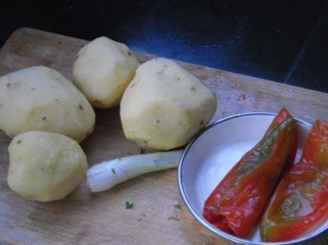 咸椒炖土豆条步骤1