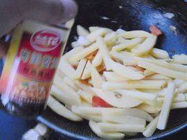 咸椒炖土豆条步骤6