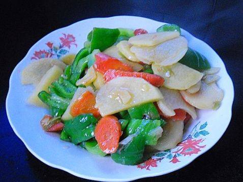 青椒胡萝卜土豆片步骤12