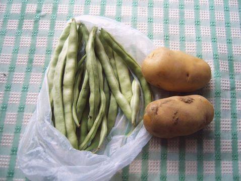 四季豆焖土豆步骤1