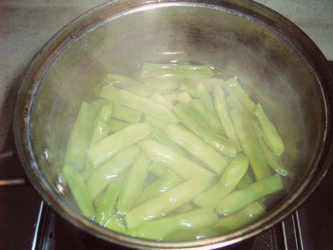 四季豆焖土豆步骤3