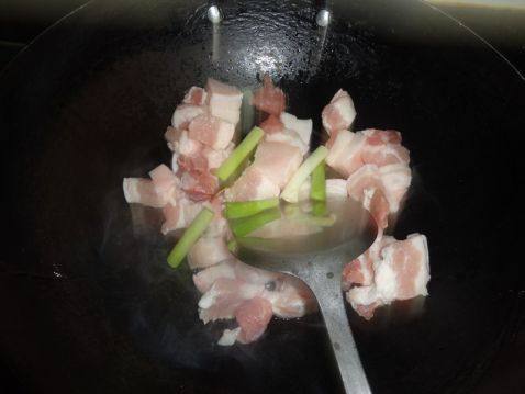 五花肉闷土豆步骤4