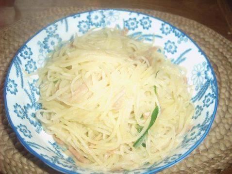火腿肠炒土豆丝步骤5