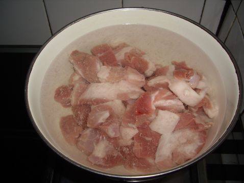 红烧肉土豆步骤2