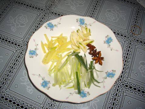 红烧肉土豆步骤3