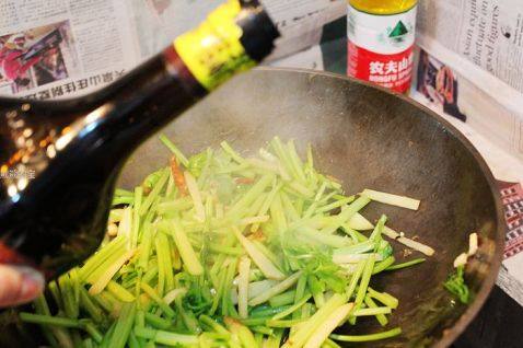 蒜味香芹土豆丝步骤10