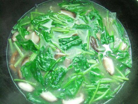 羊肉菠菜汤步骤5