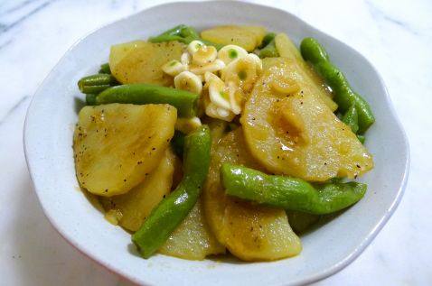 土豆炖扁豆步骤7