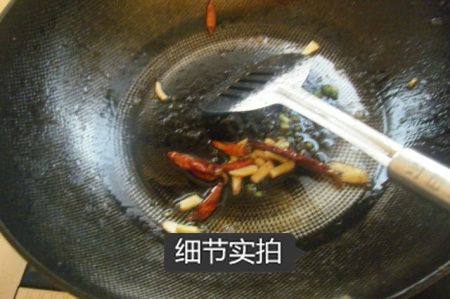 芝香土豆虾步骤3