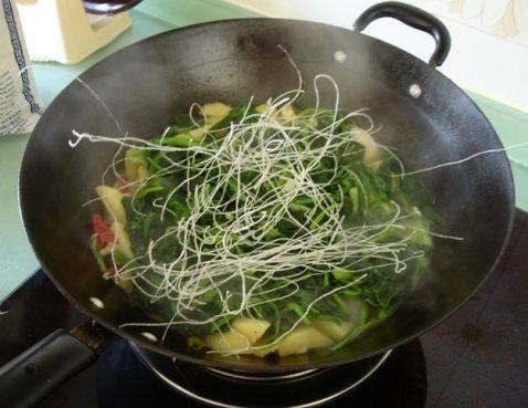 菠菜炖土豆步骤9