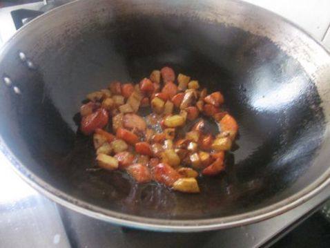 西兰花炒土豆胡萝卜块步骤9
