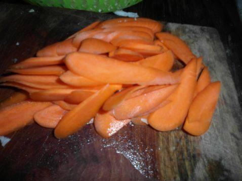 蘑菇胡萝卜牛肉步骤1
