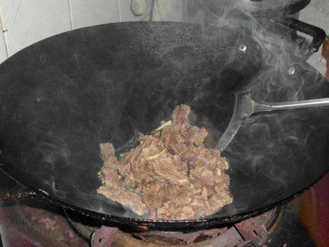 蘑菇胡萝卜牛肉步骤5