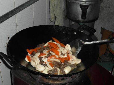 蘑菇胡萝卜牛肉步骤8