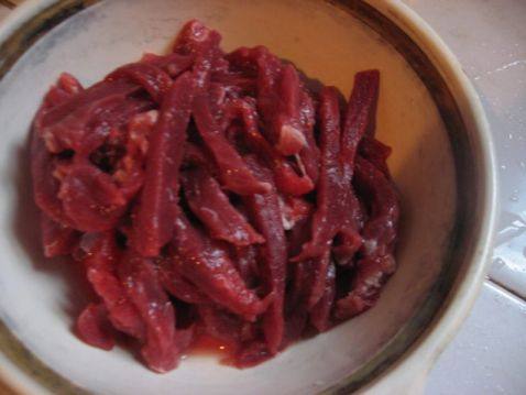 萝卜炒牛肉步骤1