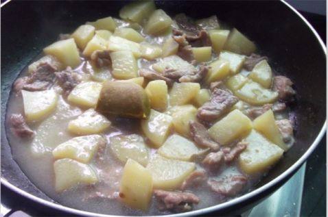 咖喱土豆肉片步骤6