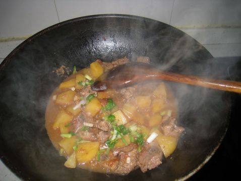 大酱焖土豆排骨步骤7