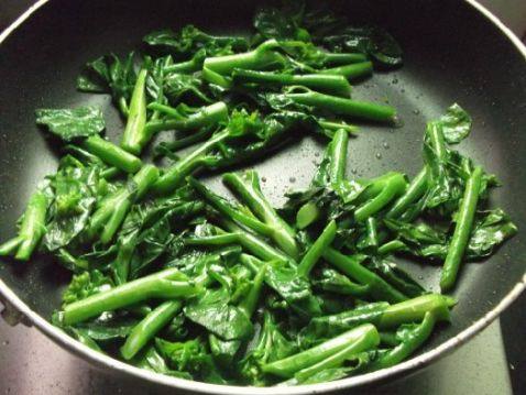 牛肉炒芥蓝步骤4