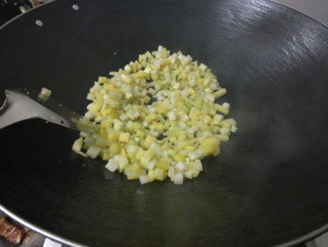 豆腐干醸土豆粒步骤3
