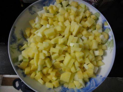 豆腐干醸土豆粒步骤1