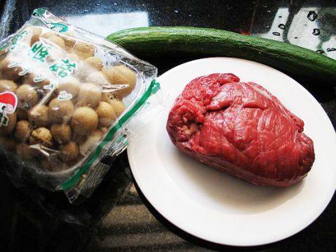 牛肉磨菇步骤1
