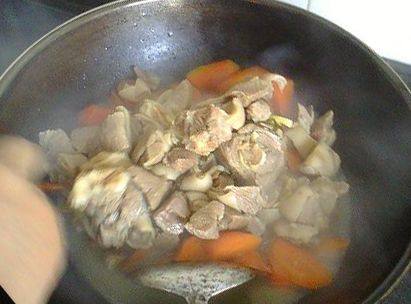 家常胡萝卜羊肉步骤5