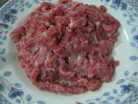 牛肉炒子姜步骤2