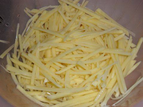 土豆丝汤步骤1
