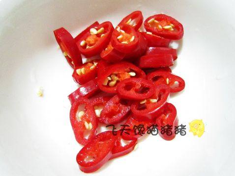快手小炒—培根土豆片步骤2