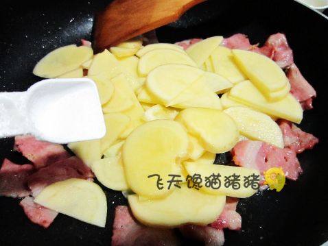 快手小炒—培根土豆片步骤7