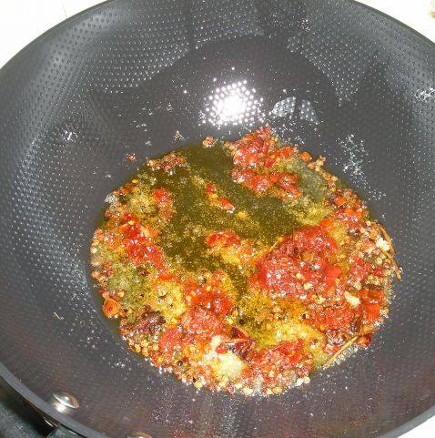 土豆炖排骨步骤4