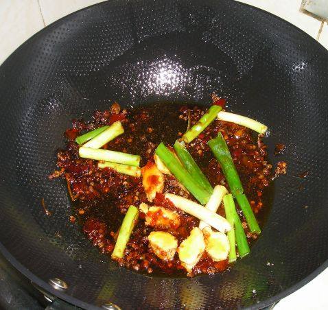 土豆炖排骨步骤5