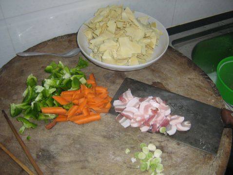 豆腐皮随意小炒步骤1