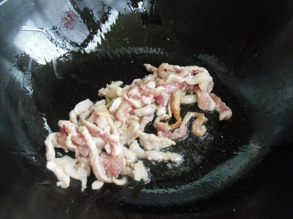 辣椒炒肉丝步骤5