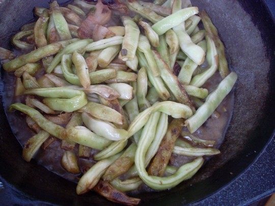 五花肉炖架豆步骤6